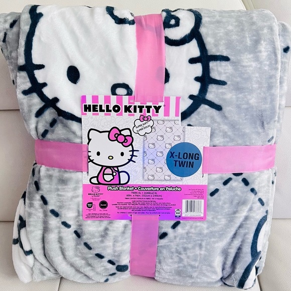 Hello Kitty Accessories - Hello Kitty Blanket Twin XL